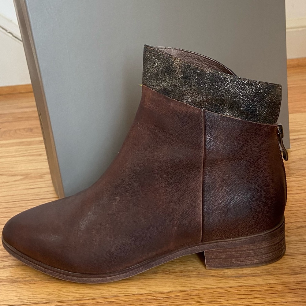 Antelope Slant Booties